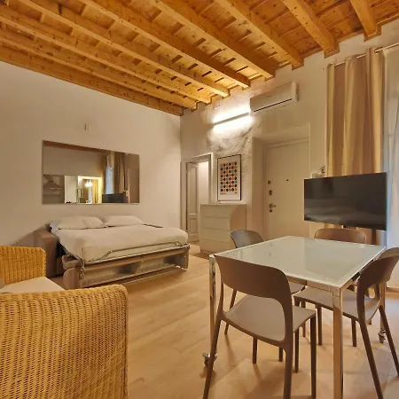 Apartment Crocetta Charme