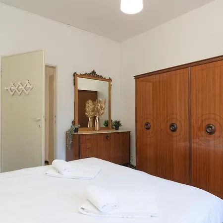 I Host - Falck 19 Apartament *