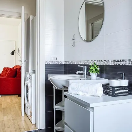 Apartamento Joivy Lovely Flat With Balcony Milão