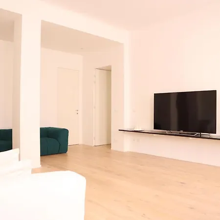 Apartment Citycenter Elegant House Milan