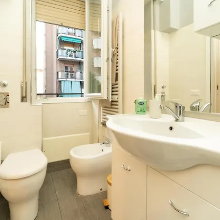 Trilocale Con Parcheggio Privato מלון