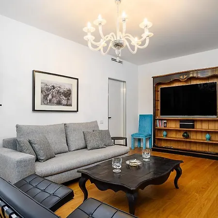 Business & Luxury - Monte16