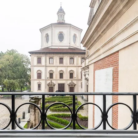 Fifty Eight Santo Stefano Apartment *