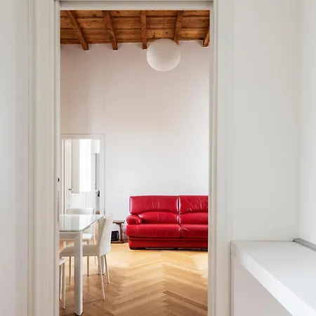 Fifty Eight Santo Stefano Apartment Milan