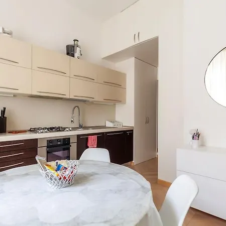Lovely - Heart Of Apartment