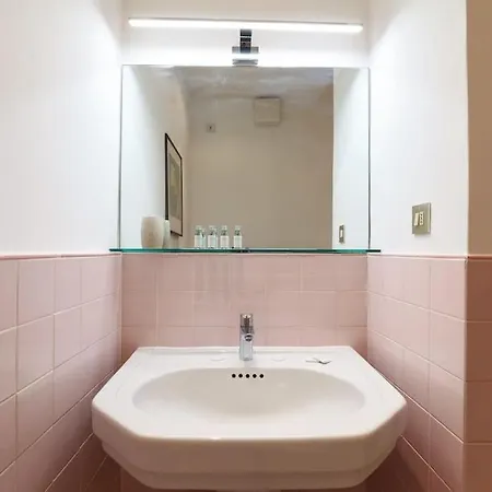 Elegante E Spazioso Zona Solari *