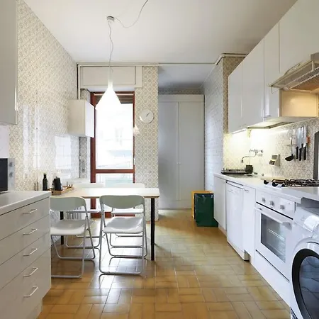 Elegante E Spazioso Zona Solari Apartment *