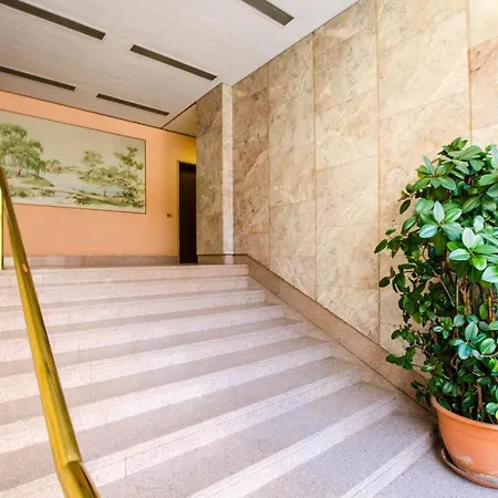 Zona Navigli - Smart House Con Tv 50 E Fast Wifi Daire