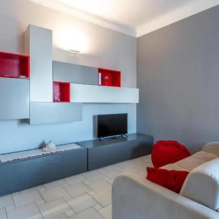 Easylife - - Porpora 124 - Lambrate * Milano