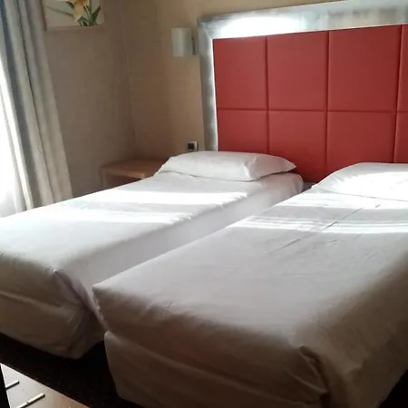 Susa Hotell 3*