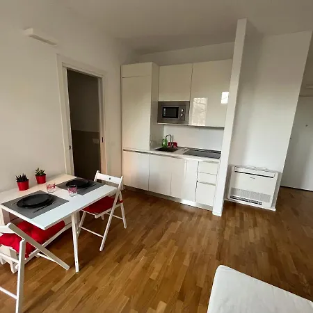 Apartmán Cherry's House M1 Bande Nere - San Siro- M4 Linate Milán