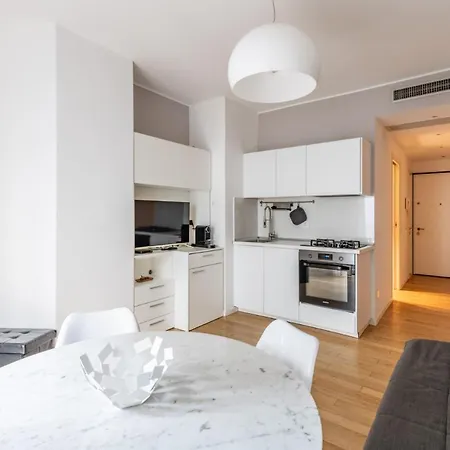 Easylife - Sofisticato Monolocale Con Terrazzino Nel Cuore Di Porta Venezia Milan
