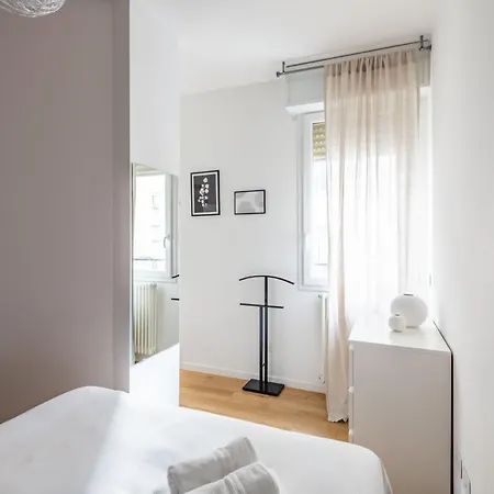 Easylife - Sofisticato Monolocale Con Terrazzino Nel Cuore Di Porta Venezia *