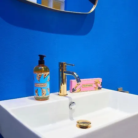 Toiletpaper Living Canonica 밀라노