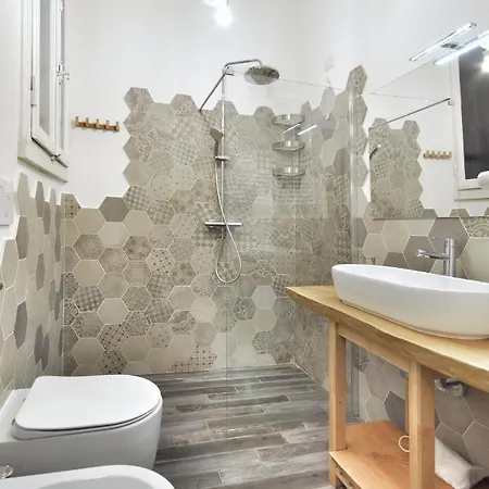 Appartement Spazioso Vicino A M4 Dateo/pt.venezia - Master Guest Milaan