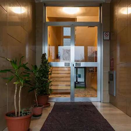 The - Floor Apartment *