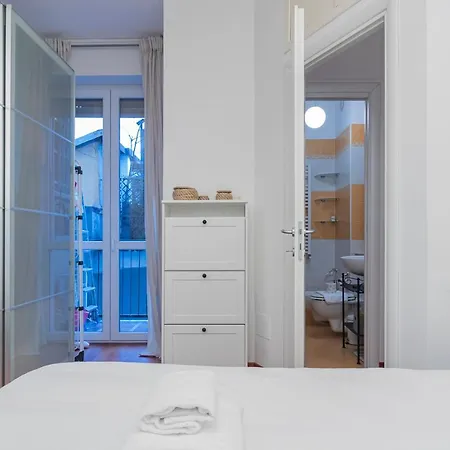 Apartment I Host - Cermenate 9 *