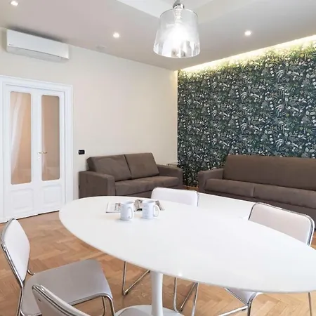 Italianway - The B Village New Apartmán *