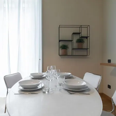 Italianway - The B Village New Apartmán