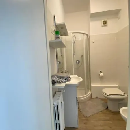 Apartament Luvi - San Mansueto Mediolan