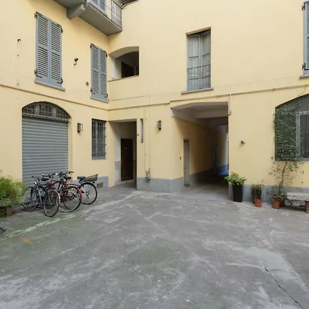 Apartment Easylife: Modern Near Porta Venezia And Indro Montanelli Park *