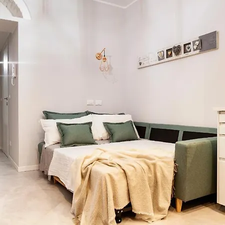 Dumpling Apartment