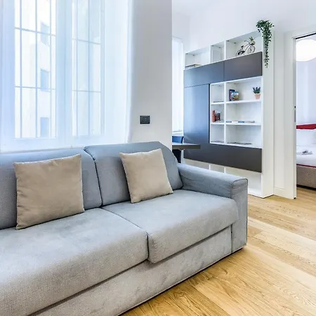 Appartement Beplace In San Babila