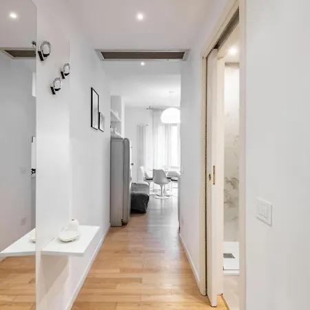 Apartment Easylife - Sofisticato Monolocale Con Terrazzino Nel Cuore Di Porta Venezia Milan