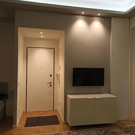 Luxury House Lupetta 3 * Milan