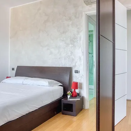 Joivy Delightful Flat In Forlanini Lägenhet Milano