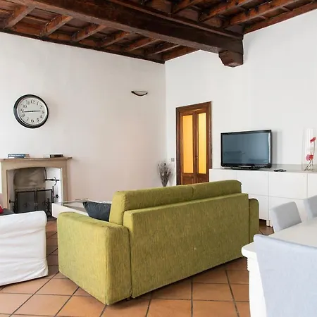 Youhosty - Mercato Big 16 * מילאנו