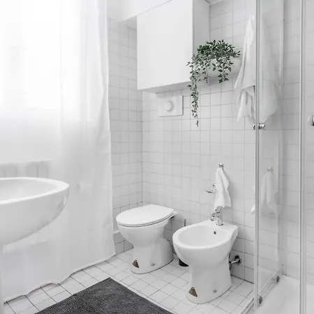 Duomo 7 Minuti Exclusive Vercelli מילאנו