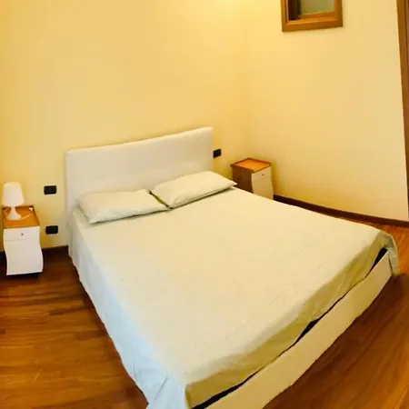 Bilocale Zona Centro Apartman Milánó