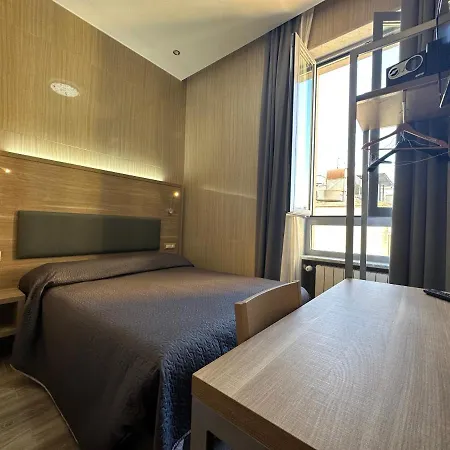 Midway Otel 3*