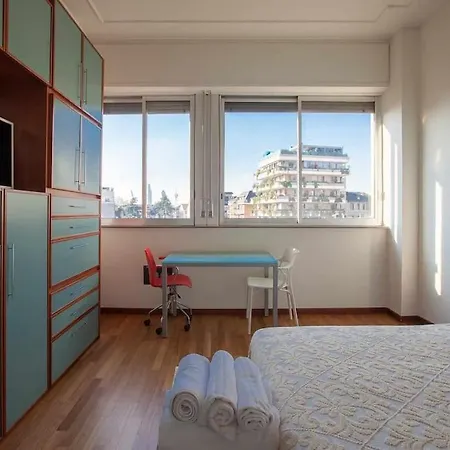 Corso Garibaldi 72 *