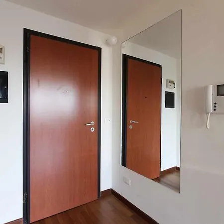 Corso Garibaldi 72 *