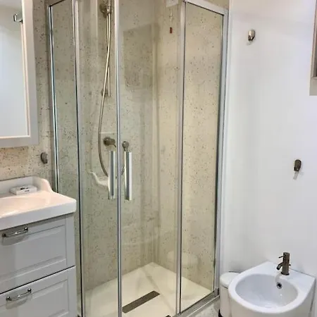 Stylish Flat In Porta Romana-fondazione Prada Apartment *
