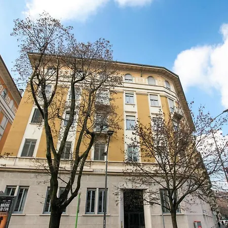 Guesthost - The Cosy Terrace Of Milano- Via Sardegna Apartament Mediolan