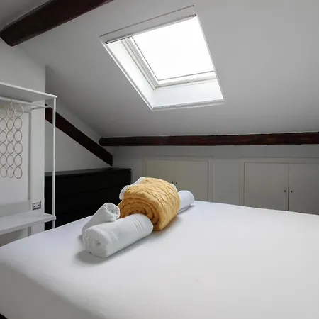 Apartmán Guesthost - The Cosy Terrace Of Milano- Via Sardegna
