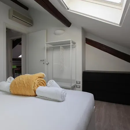 Apartmán Guesthost - The Cosy Terrace Of Milano- Via Sardegna