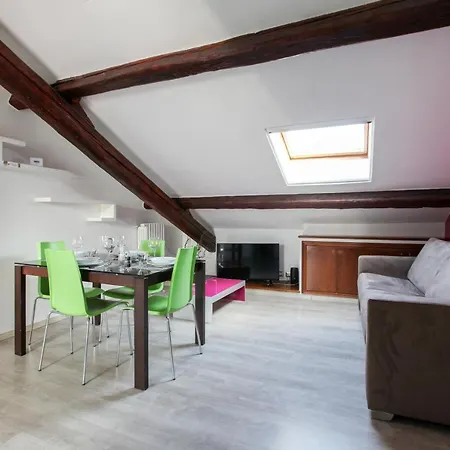 Apartmán Guesthost - The Cosy Terrace Of Milano- Via Sardegna *