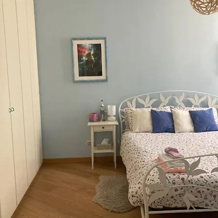 Squisito In Stabile Vecchia Milán