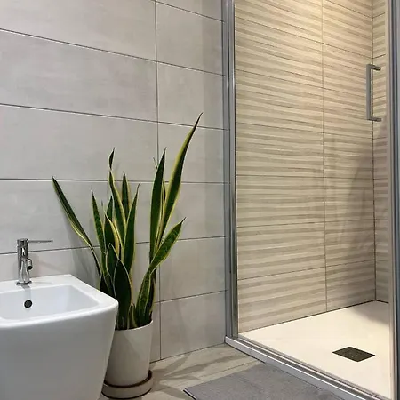 Life Is Beautiful Design Loft Navigli Romolo, Netflix, Wifi, Ac And Street Parking Apartment Milan