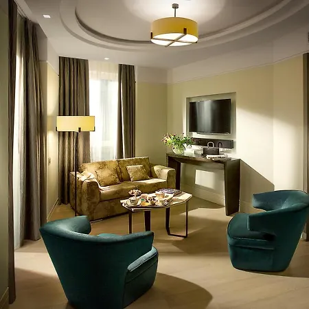 Cavour 4* Milão