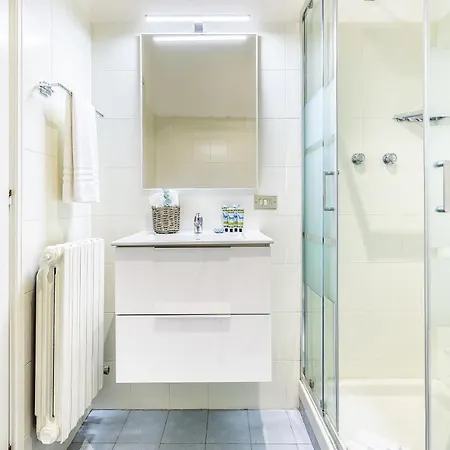 Apartment Beplace In Porta Garibaldi