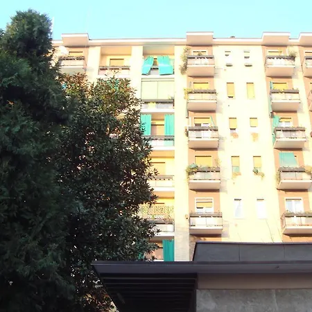 Appartamento Via Toscanelli 3 Milano