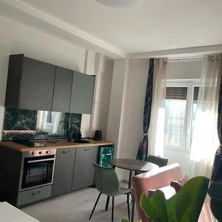 Leo's Corner In Apartment