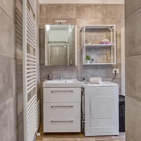 Joivy Chic Flat In De Angeli דירה