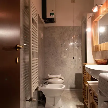 Youhosty - Rosales 1 Milano