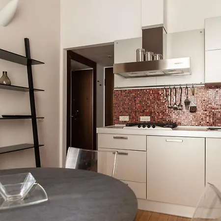 Youhosty - Rosales 1 Lejlighed Milano